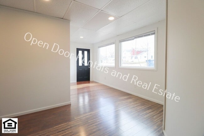 Foto del edificio - 17425 IN-37