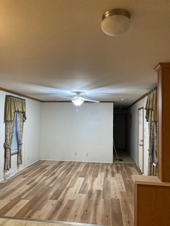 Building Photo - 58 Edgewood Dr
