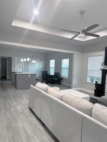 Foto del edificio - 4865 Melodylane St