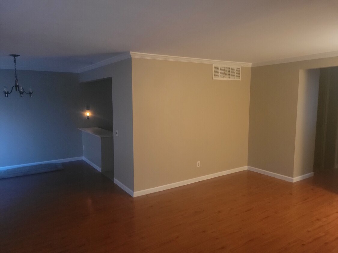 1159 Appleseed Ln Unit C, Olivette, MO 63132 Condo for Rent in