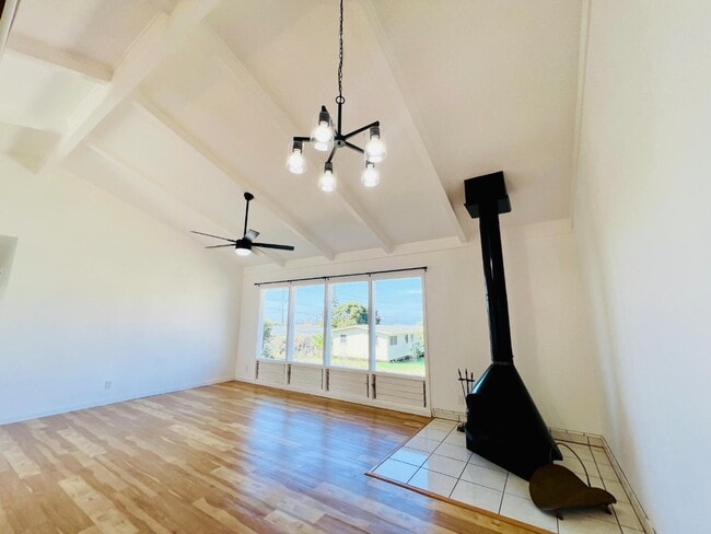 Building Photo - 66-1734 A Kawaihae Rd