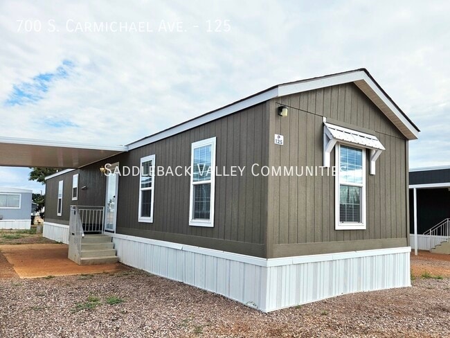 Building Photo - 700 S Carmichael Ave