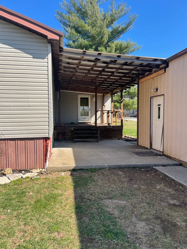 Building Photo - 580 S Lincoln St