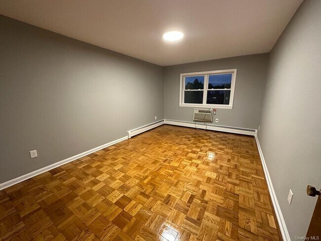 Foto del edificio - 3269 Radio Dr