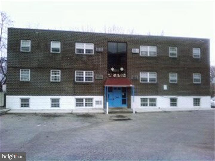 Foto del edificio - 744 E Chester Pike