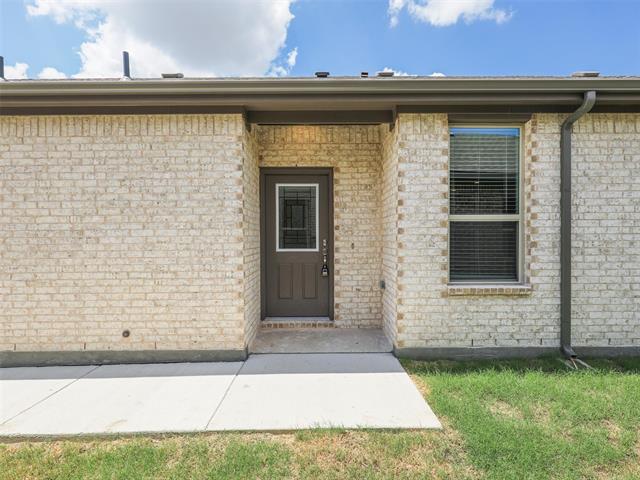Foto del edificio - 3226 Shortgrass Ln