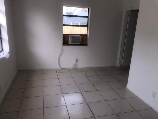 Foto del edificio - 905 19th St