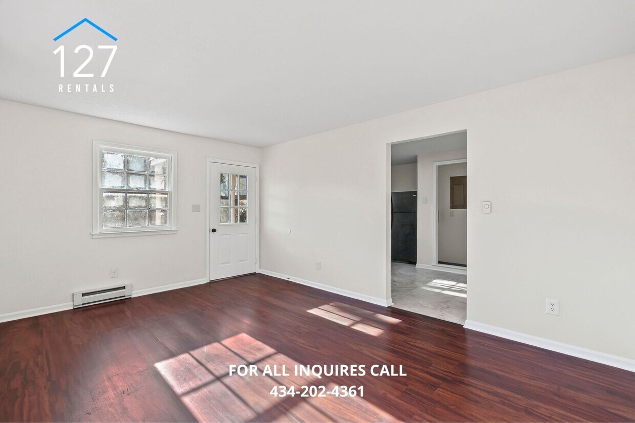 Foto principal - Spacious 2 Bed/1 Bath Property in Lynchburg