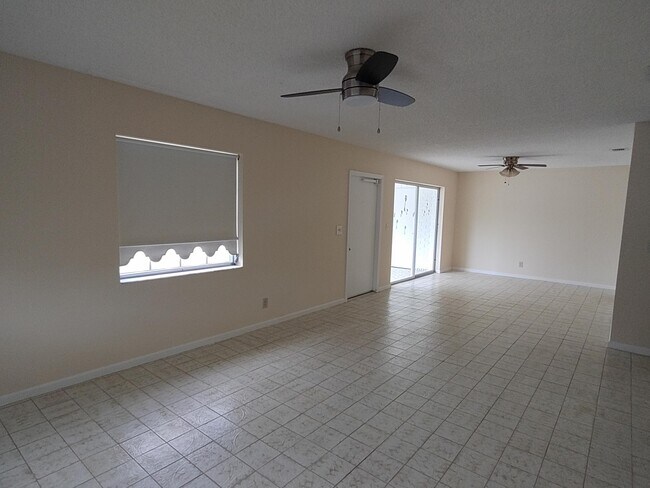 Building Photo - 10120  41st Drive 208 Boynton Beach Fl 33436