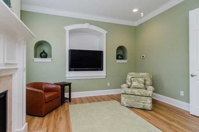 Building Photo - 517 Anchor Way