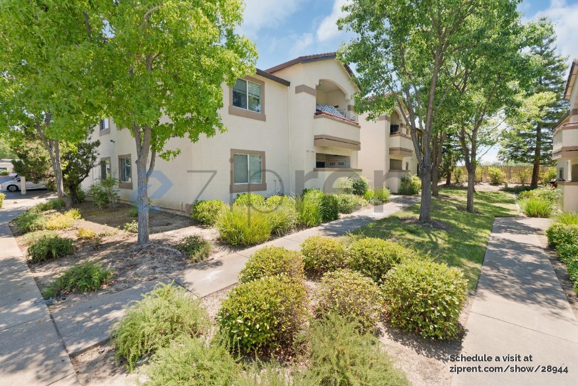 Foto principal - 8020 Walerga Rd