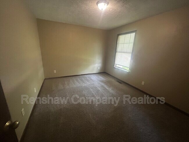 Building Photo - 37 Charles Latham Dr
