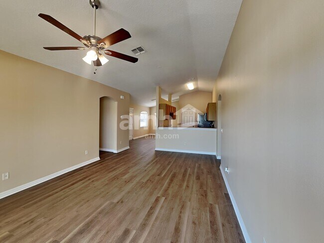 Building Photo - 1354 Willow Crest Dr