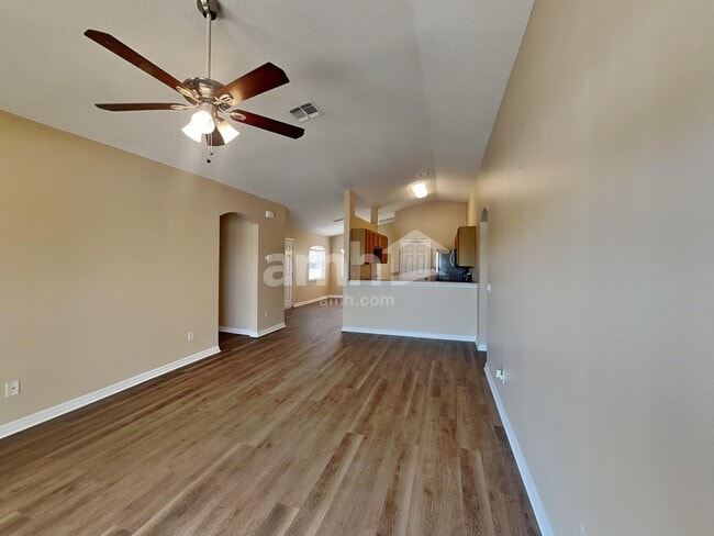 Foto del edificio - 1354 Willow Crest Dr
