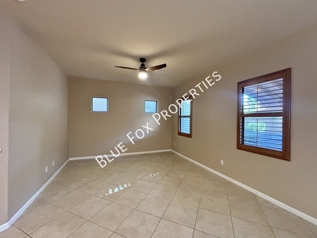 Building Photo - 4688 N Belgravia Rd