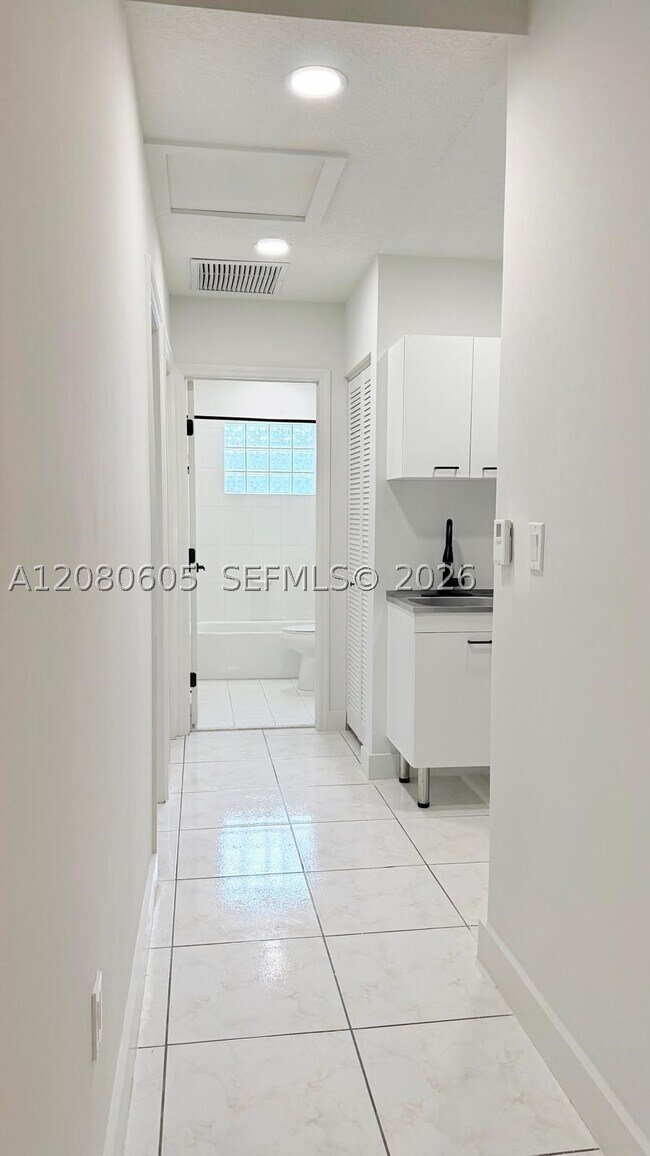 Foto del edificio - 149xx SW 36th St