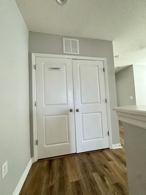 Building Photo - 4520 Silver Lining St