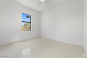 Building Photo - 2916 30th St SW