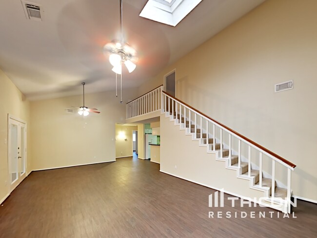Foto del edificio - 943 Somercotes Ln