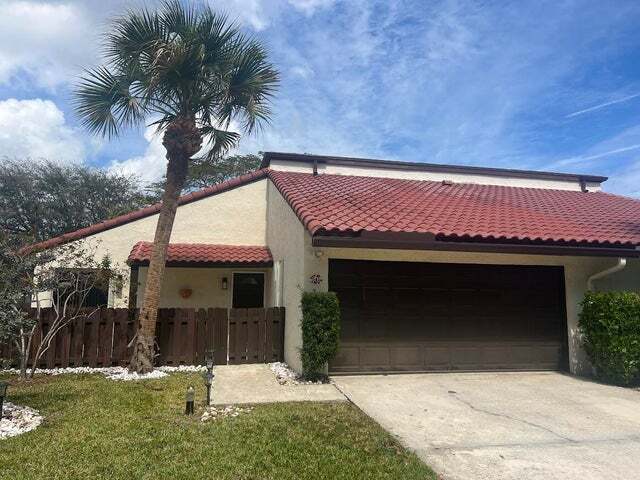 Photo - 541 NE 47th St Townhome