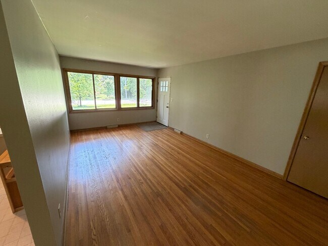 Foto del edificio - 5612 Minnetonka Blvd