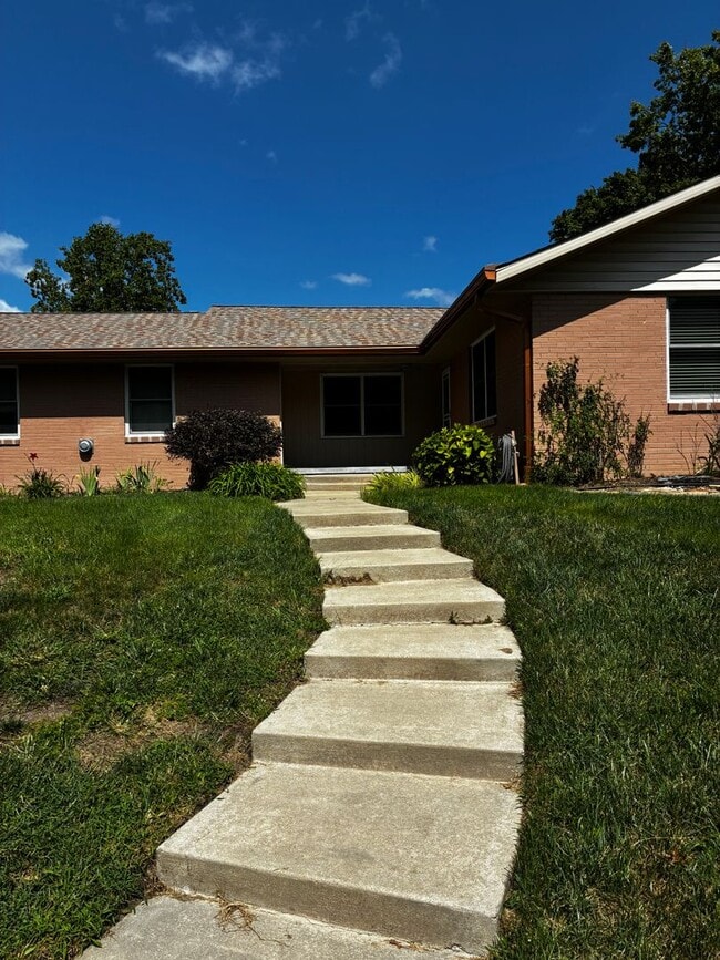 Building Photo - 108 Creighton Rd