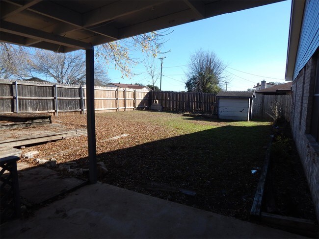 Foto del edificio - 4503 River Oaks Dr