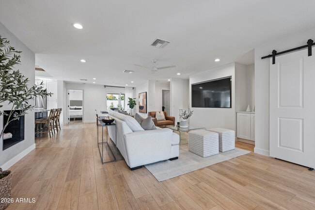 Foto del edificio - 4244 N 35th Pl