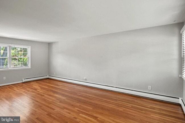 Foto del edificio - 604 Goucher Blvd