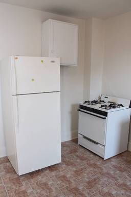 Building Photo - 21 New Dorwart St