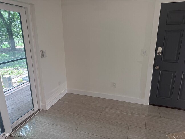 Foto del edificio - 1440 Green Valley Cir