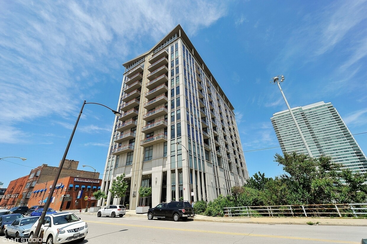 Foto principal - 740 W Fulton St