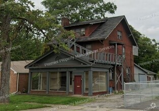 Building Photo - 145 E Wallace Ave