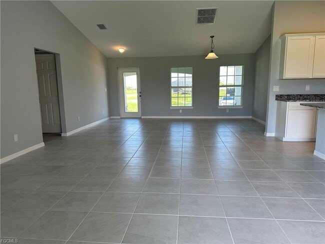 Foto del edificio - 3756 NE 13th Pl