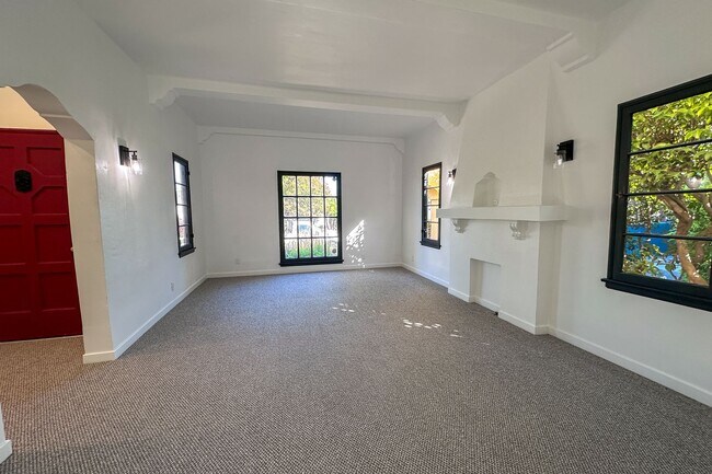 Foto del edificio - 1521 S Stanley Ave