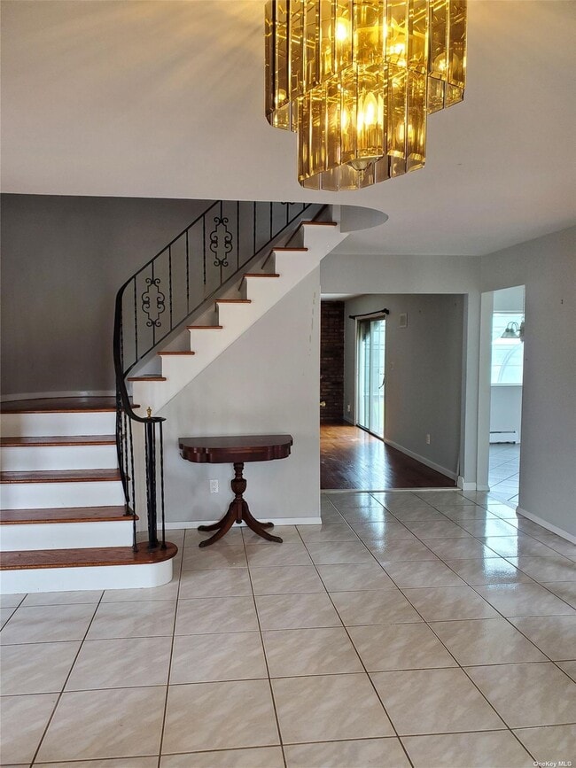 Building Photo - 158 Whitewood Dr