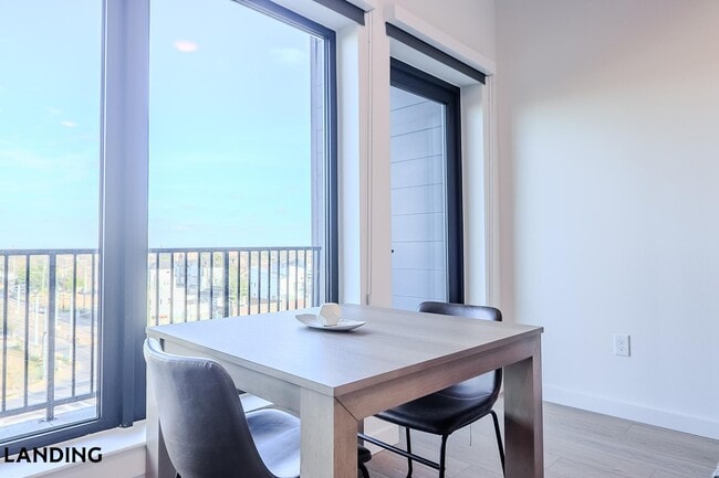 Foto del edificio - 2623 Keene St