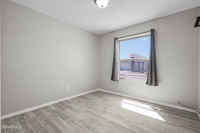 Building Photo - 14925 Tierra Isaiah Ave
