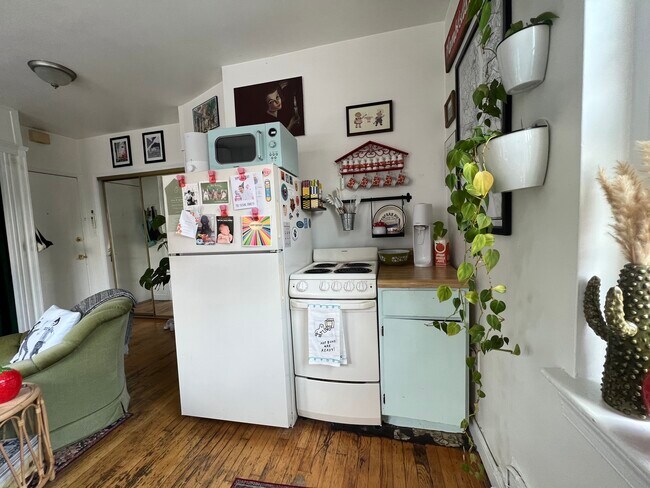 Photo - 108 N Patrick St Apartment