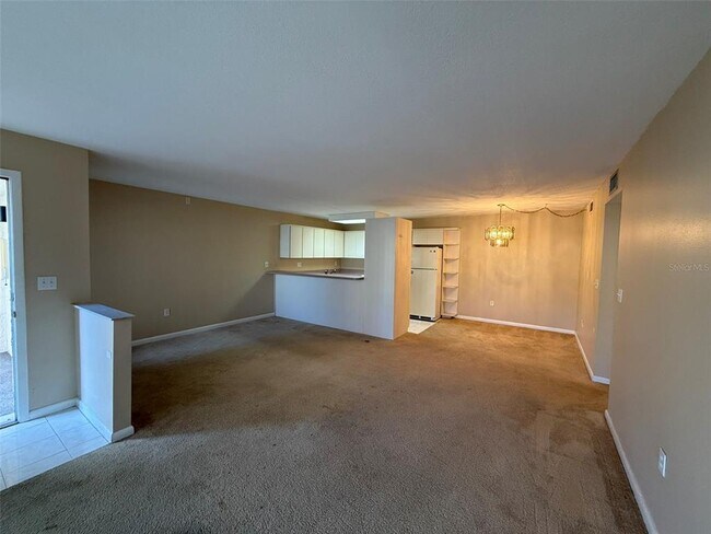 Building Photo - 3380 Crystal Ct E