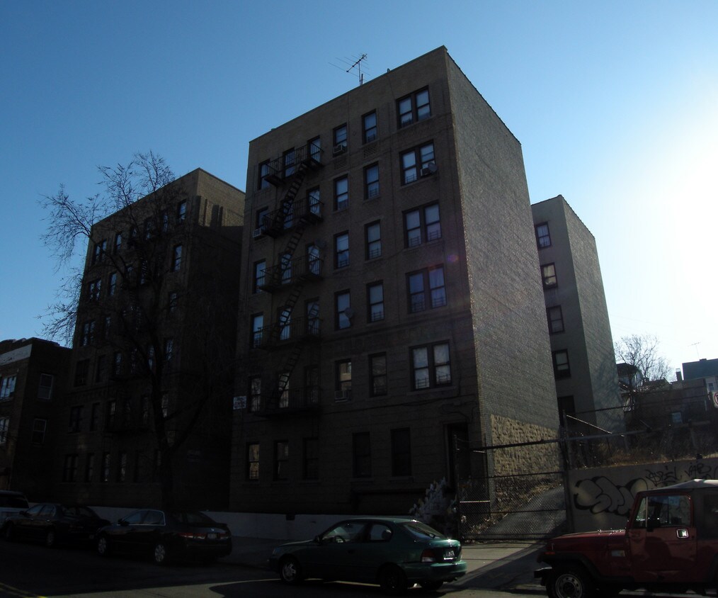 2766 Sedgwick Ave, Bronx, NY 10468 Apartments in Bronx, NY