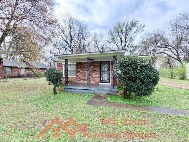 Building Photo - 3389 Cypress Rd