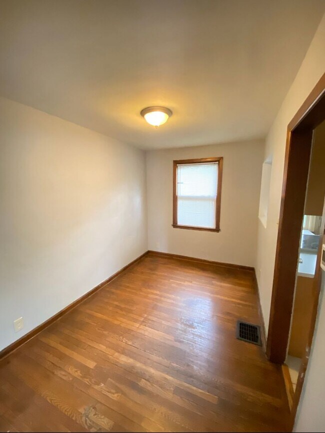 Foto del edificio - 2 bedroom 1 bath townhouse