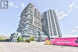 Building Photo - 2093-2093 Fairview St