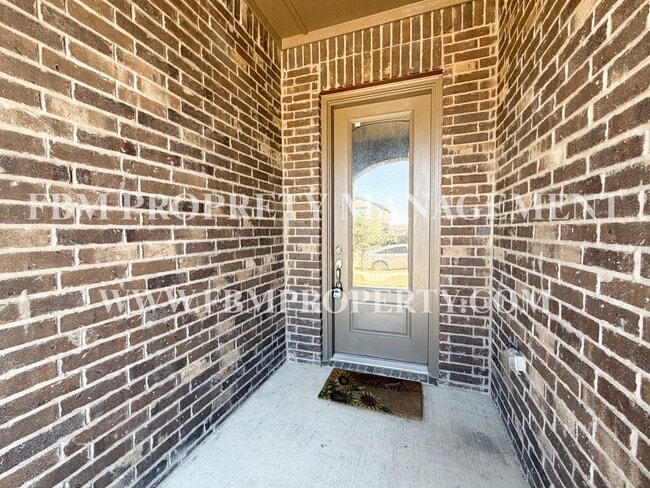 Photo - 5412 Persimmon Dr House