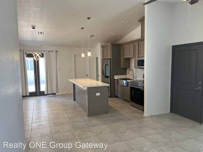 Foto del edificio - 3 br, 2 bath House - 4832 E Udall Lane