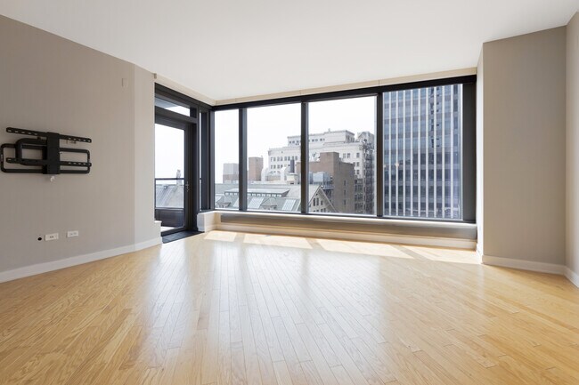 Building Photo - 60 E Monroe St