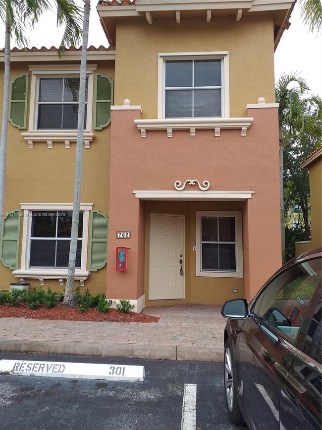 Building Photo - 762 SW 107th Ave