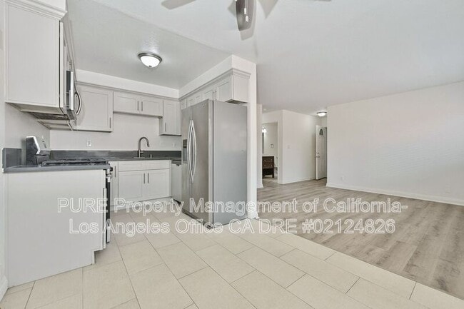 Building Photo - 1538 W 205th St
