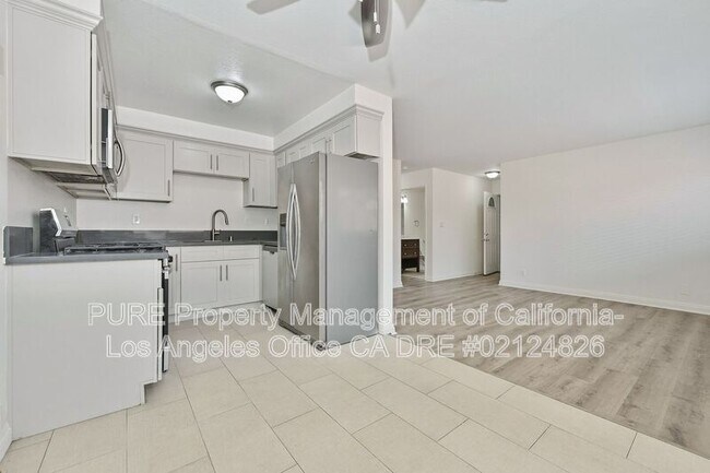 Foto del edificio - 1538 W 205th St